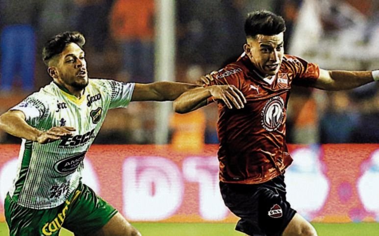 Defensa sorprendió al Rojo en Avellaneda